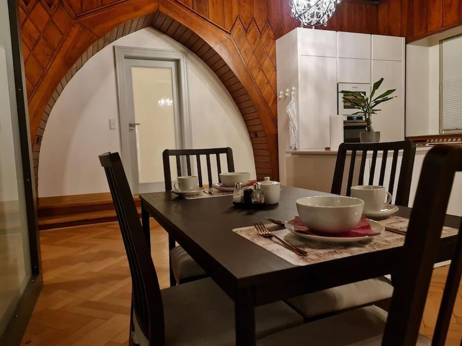 Appartements In Schoner Burganlage Jena Bagian luar foto