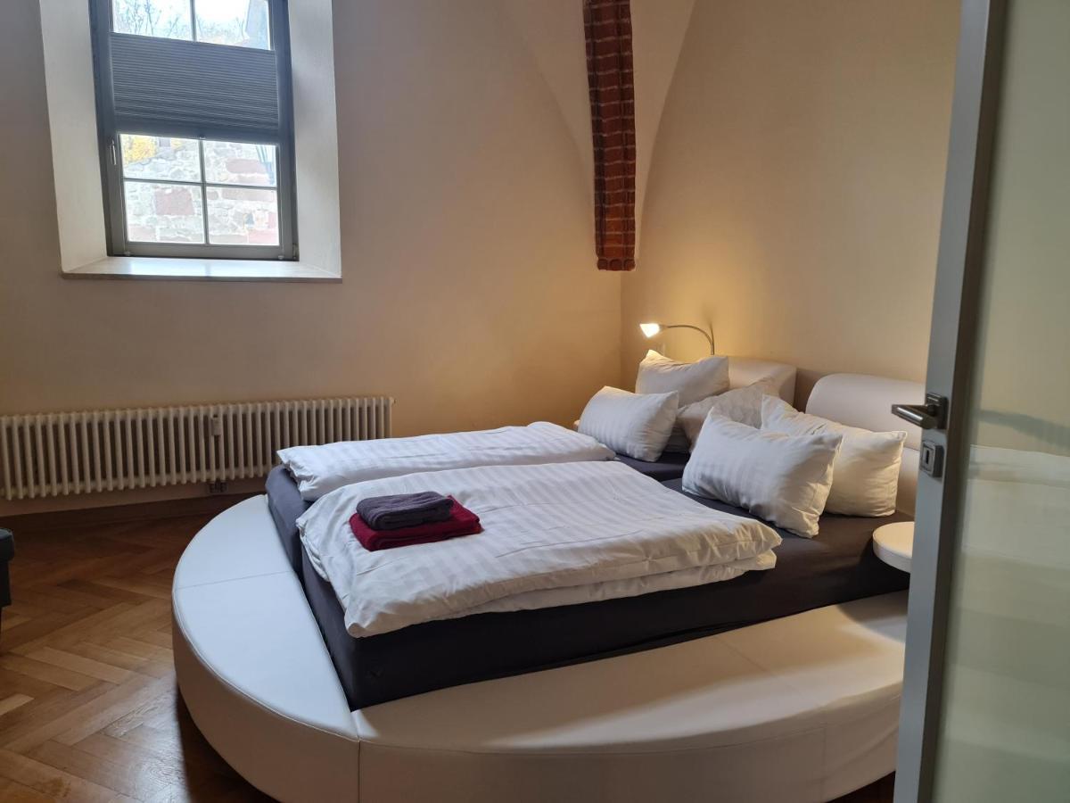 Appartements In Schoner Burganlage Jena Bagian luar foto
