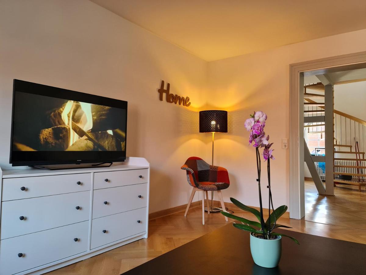 Appartements In Schoner Burganlage Jena Bagian luar foto
