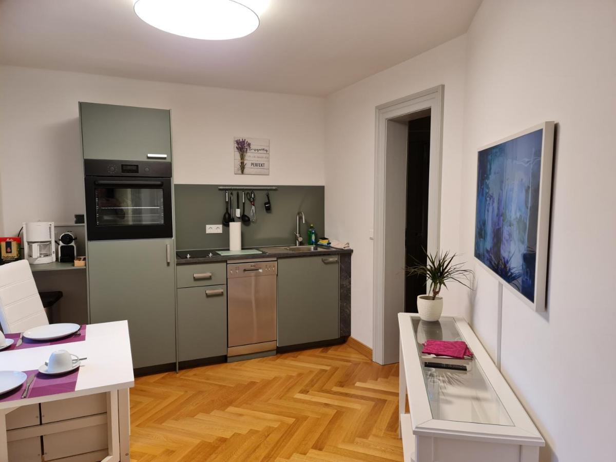 Appartements In Schoner Burganlage Jena Bagian luar foto
