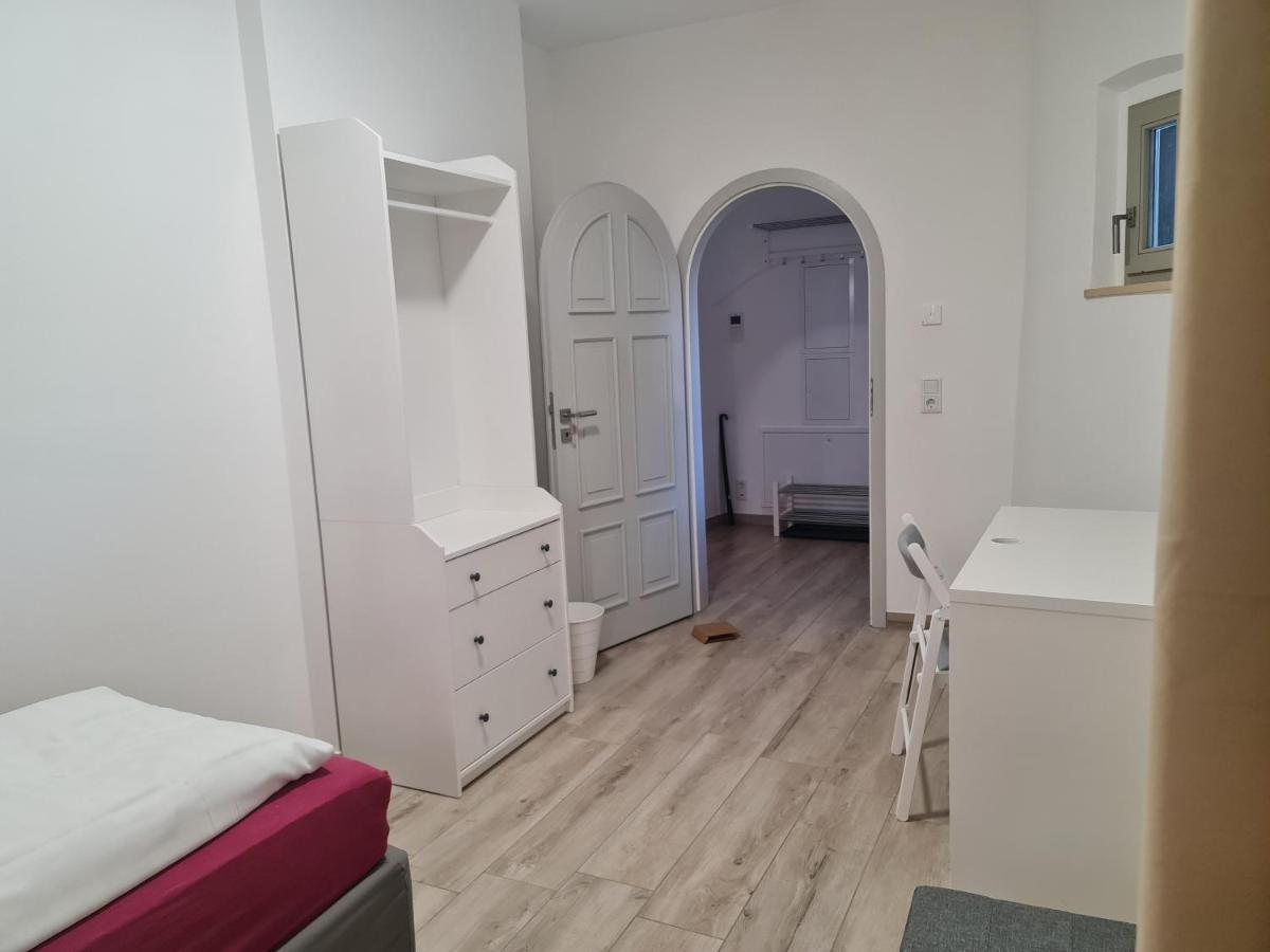 Appartements In Schoner Burganlage Jena Bagian luar foto